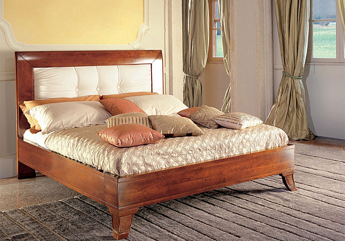 Кровать с отделкой изголовья тканью или кожей oleandro Le Fablier I ciliegi